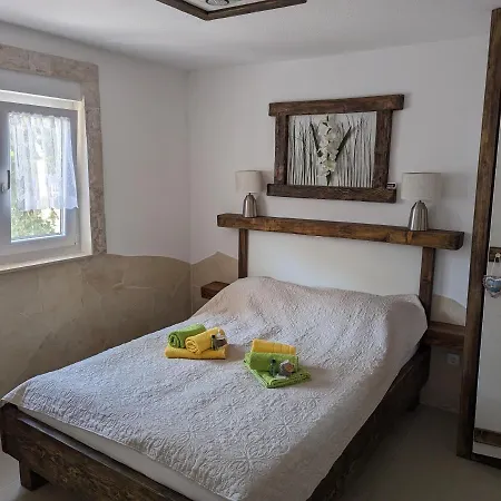 Apartman Lipa *