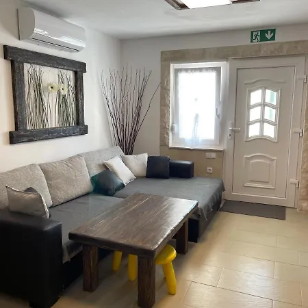 Lipa Apartment *